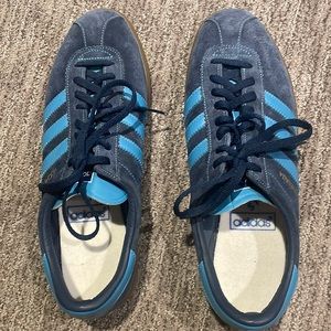 RARE!!!! Adidas Hochelaga shoes-never worn